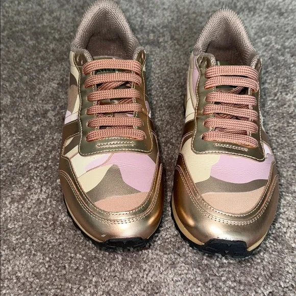 VALENTINO GARAVANI ROCKRUNNER LEATHER CAMO SNEAKERS/PINK & ROSE GOLD Size 37.5 - Picture 9 of 10